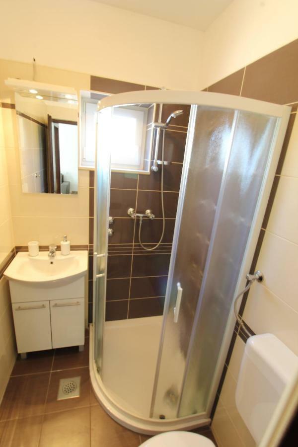 Guesthouse Sovlje Tribunj  Luaran gambar